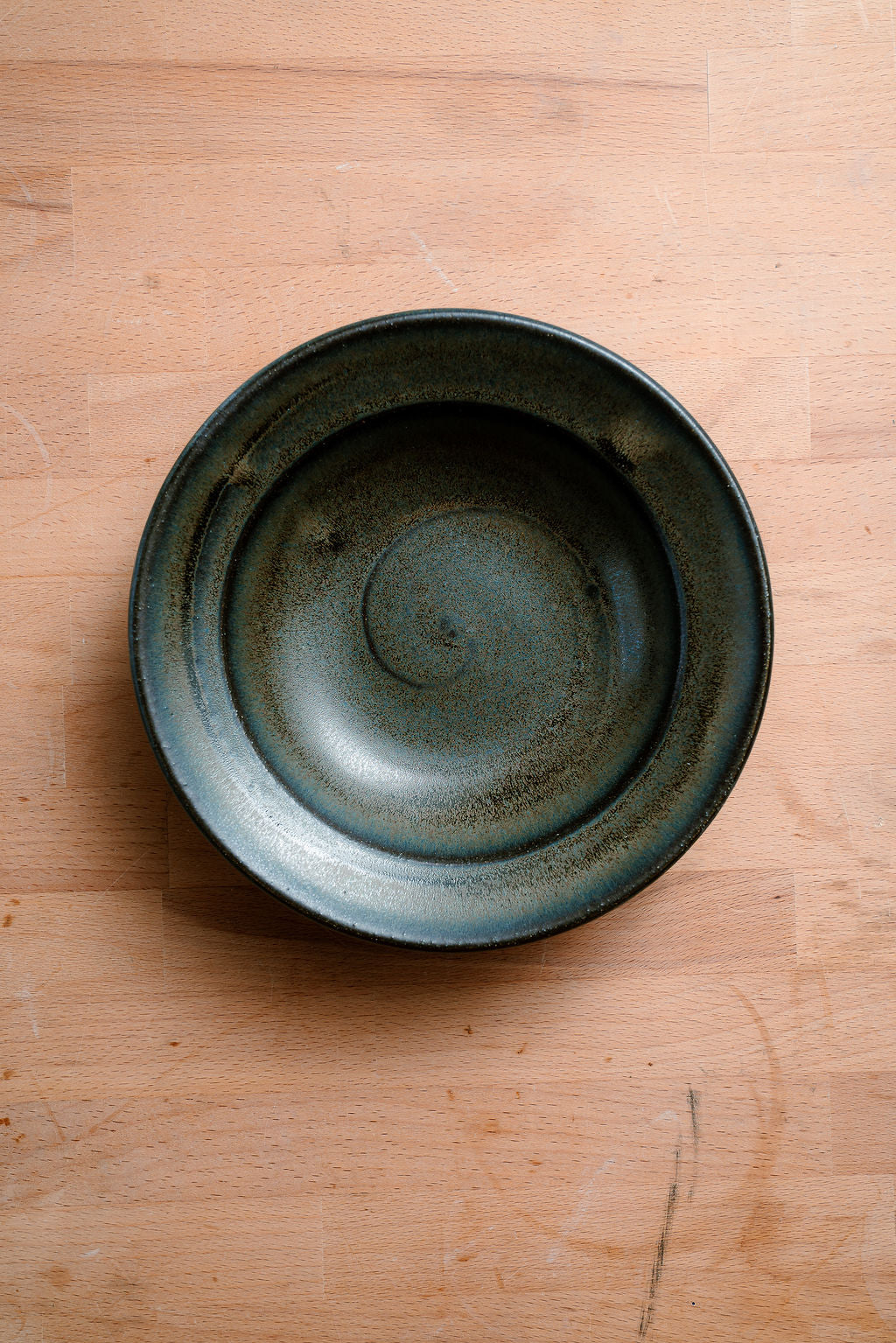 Rimmed Bowl