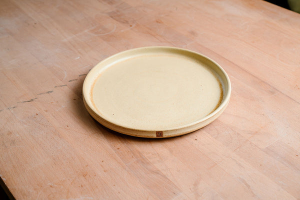 Flat Plate Raised Rim
