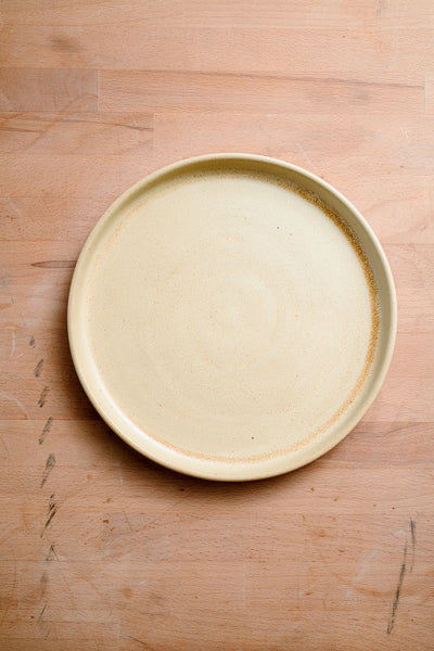Flat Plate Raised Rim