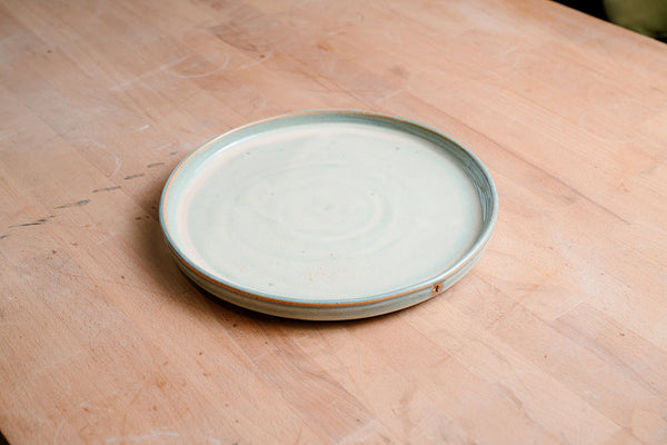 Flat Plate Raised Rim
