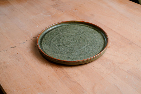 Flat Plate Raised Rim