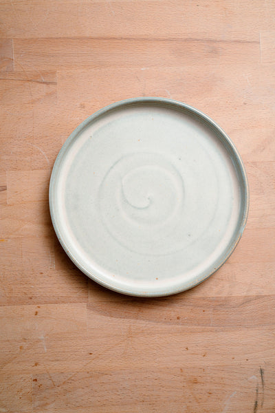 Flat Plate Raised Rim