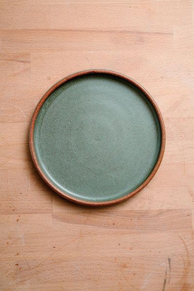 Flat Plate Raised Rim