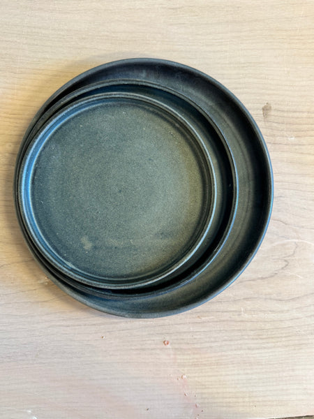 Flat Plate Raised Rim